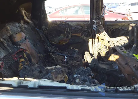 2017 Jeep Cherokee Latitude 4X4 from USA, damaged, VIN 1C4PJMCS6HW529977